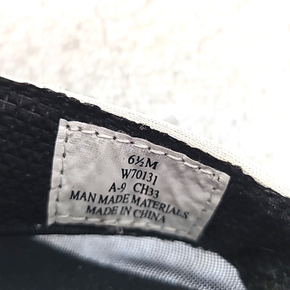 TOMMY HILFIGER Women's Slip-On Black & White Sandals, size 6.5M - Picture 6 of 7